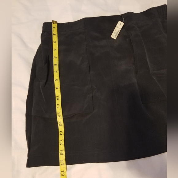 NWT Madewell Women's Dark Gray Silk Lookout Mini Skrit Size L - Picture 3 of 10